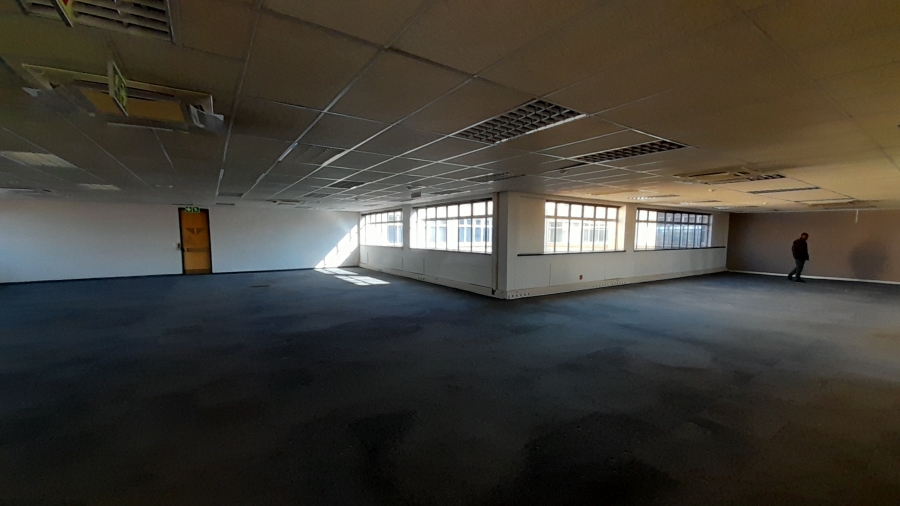To Let commercial Property for Rent in Randjespark Gauteng