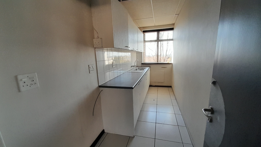 To Let commercial Property for Rent in Randjespark Gauteng