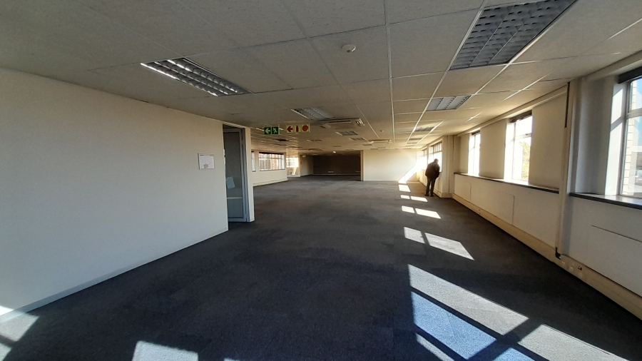 To Let commercial Property for Rent in Randjespark Gauteng
