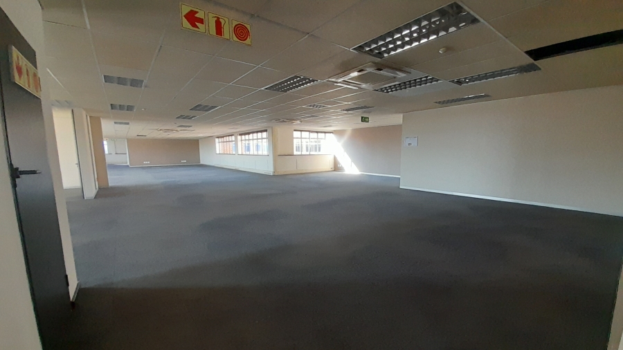 To Let commercial Property for Rent in Randjespark Gauteng
