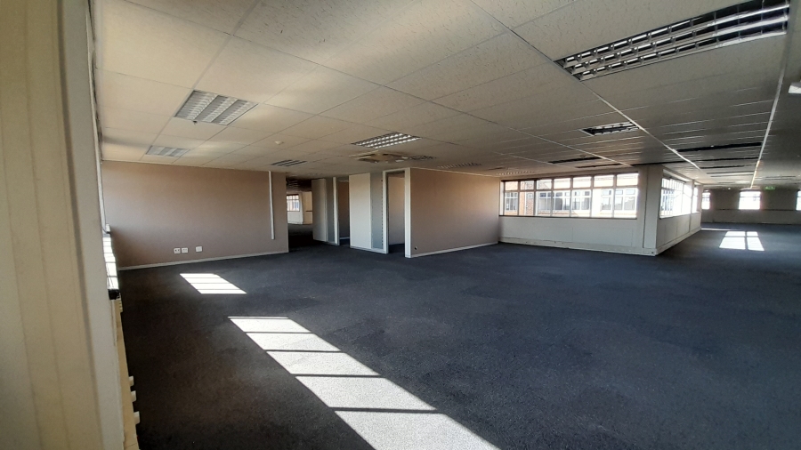To Let commercial Property for Rent in Randjespark Gauteng