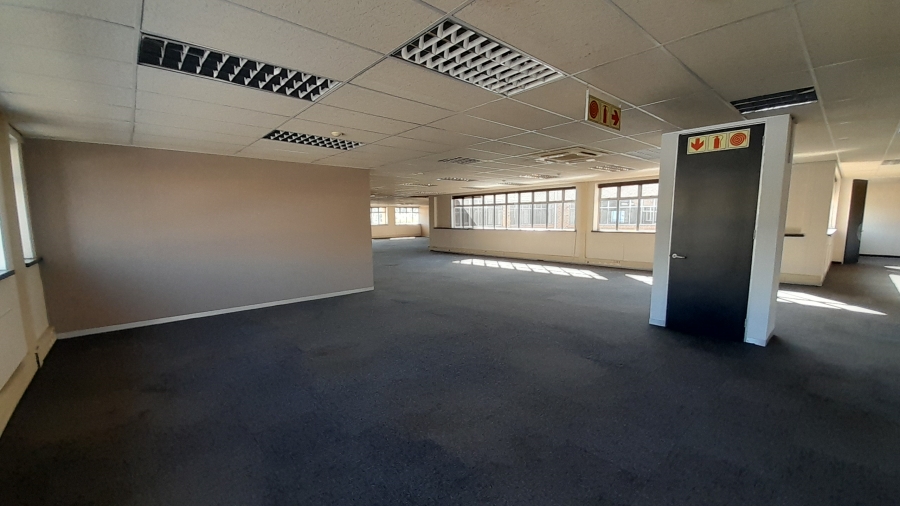 To Let commercial Property for Rent in Randjespark Gauteng