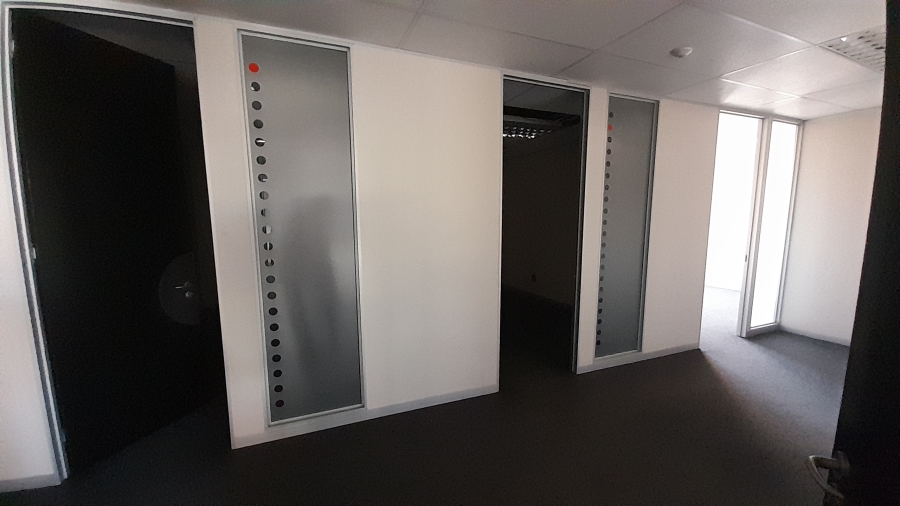 To Let commercial Property for Rent in Randjespark Gauteng