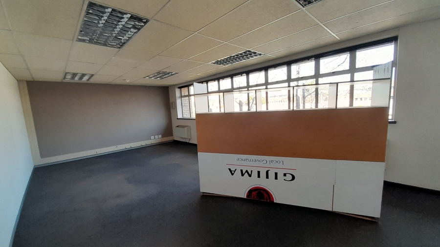 To Let commercial Property for Rent in Randjespark Gauteng