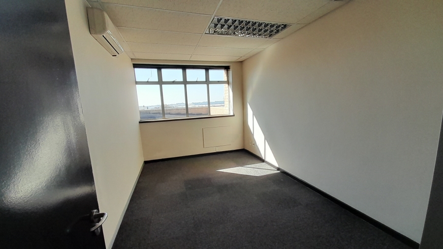 To Let commercial Property for Rent in Randjespark Gauteng