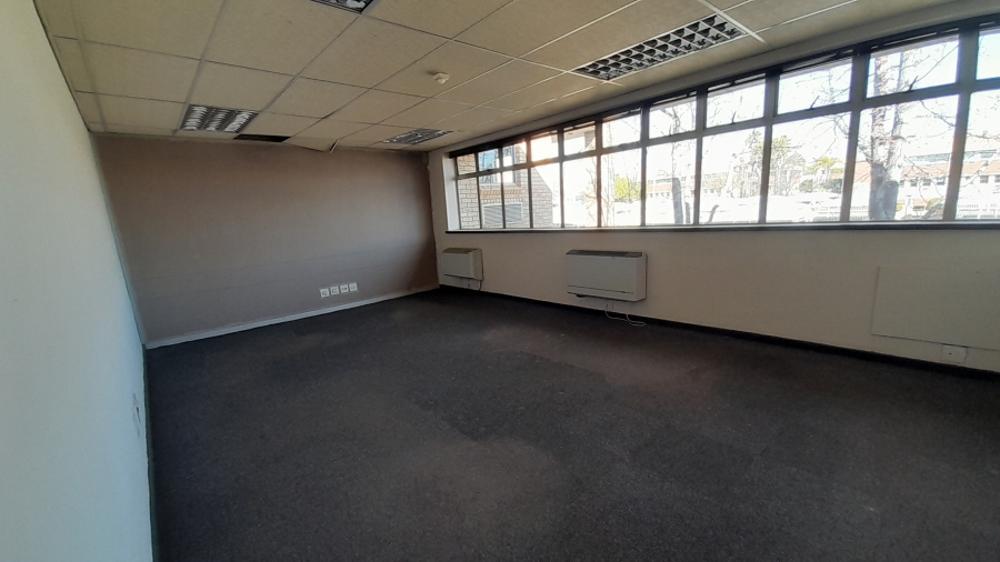 To Let commercial Property for Rent in Randjespark Gauteng