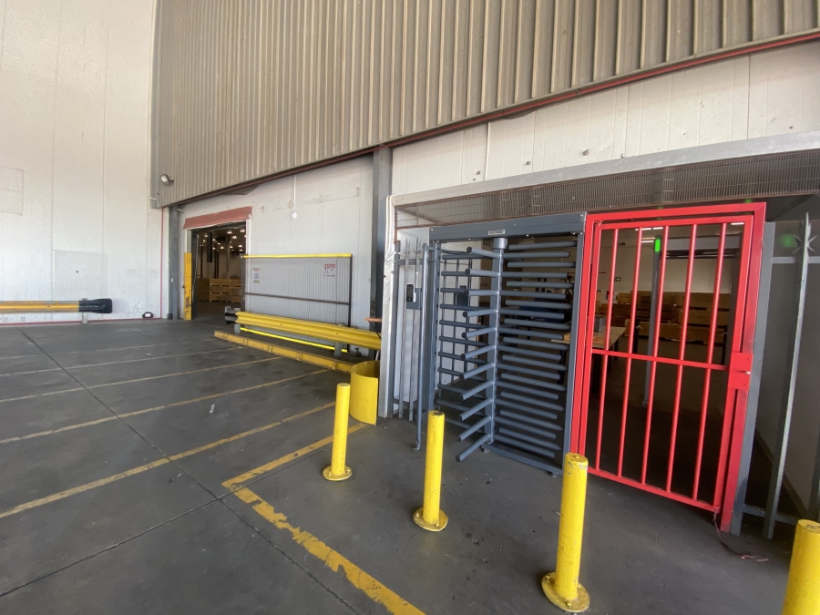 To Let commercial Property for Rent in Longmeadow Gauteng