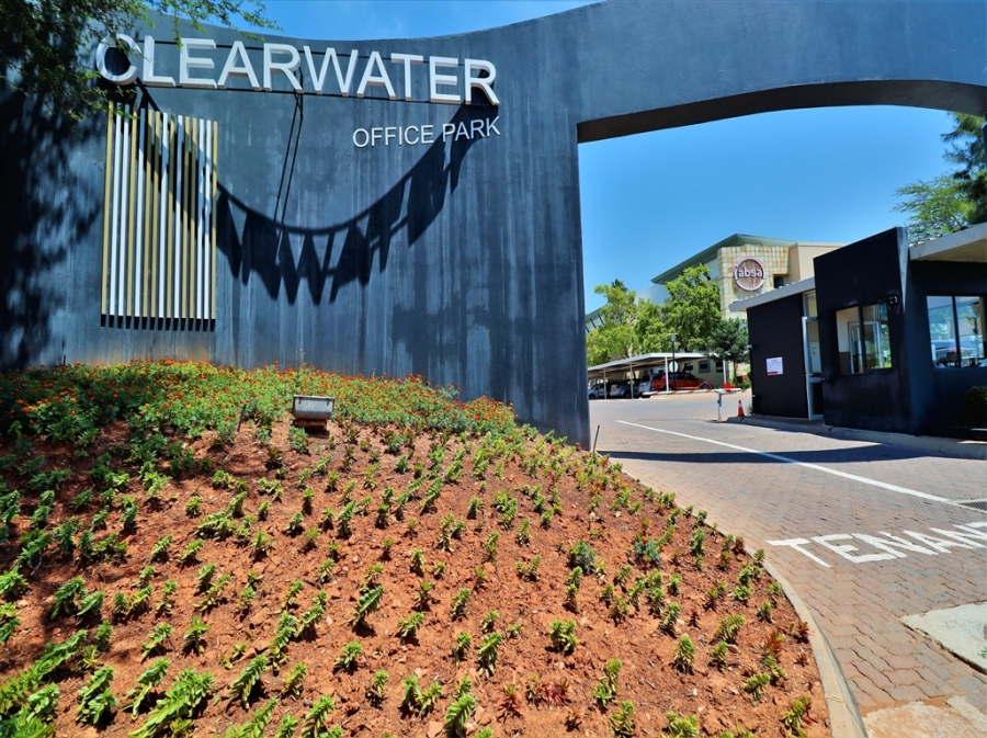To Let commercial Property for Rent in Strubensvallei Gauteng