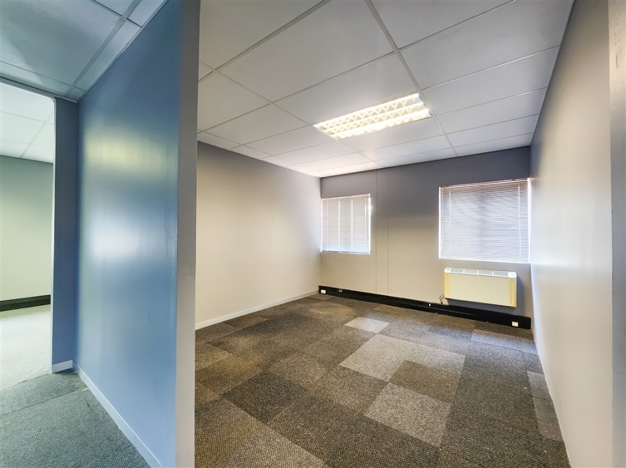 To Let commercial Property for Rent in Strubensvallei Gauteng