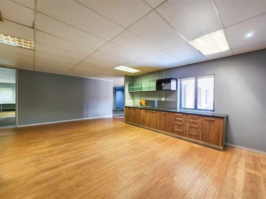 To Let commercial Property for Rent in Strubensvallei Gauteng