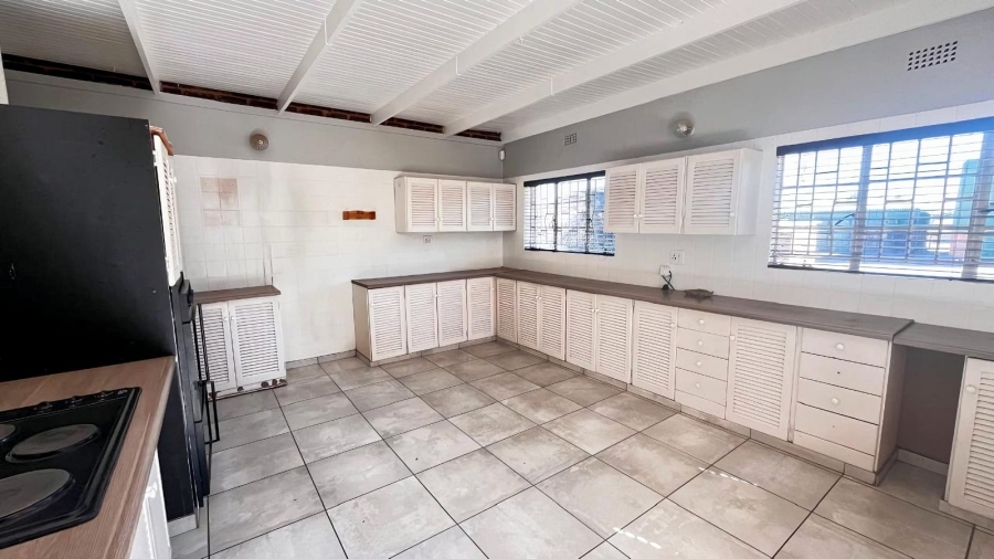 Commercial Property for Sale in Zesfontein A H Gauteng