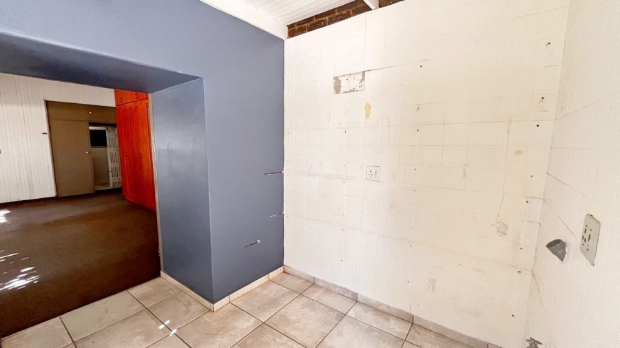 Commercial Property for Sale in Zesfontein A H Gauteng
