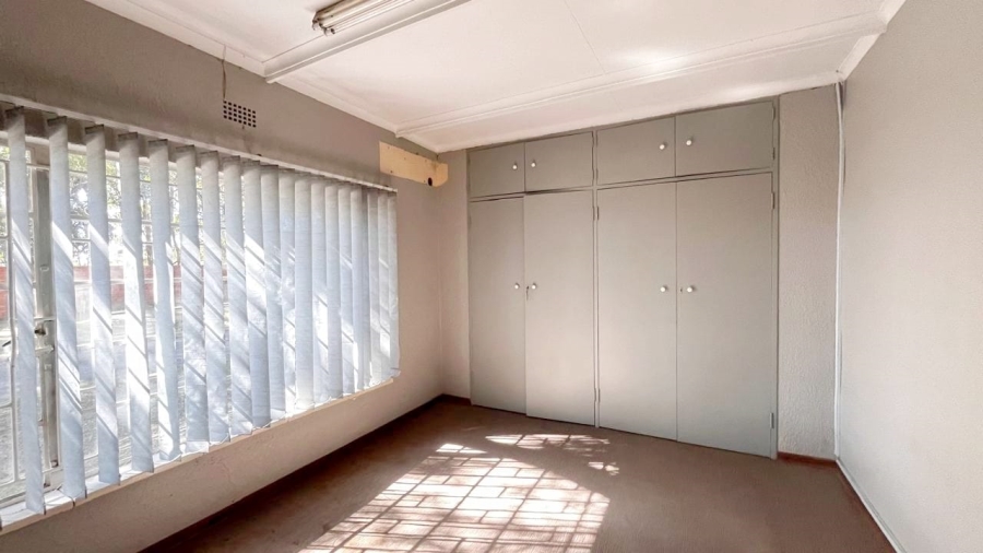 Commercial Property for Sale in Zesfontein A H Gauteng