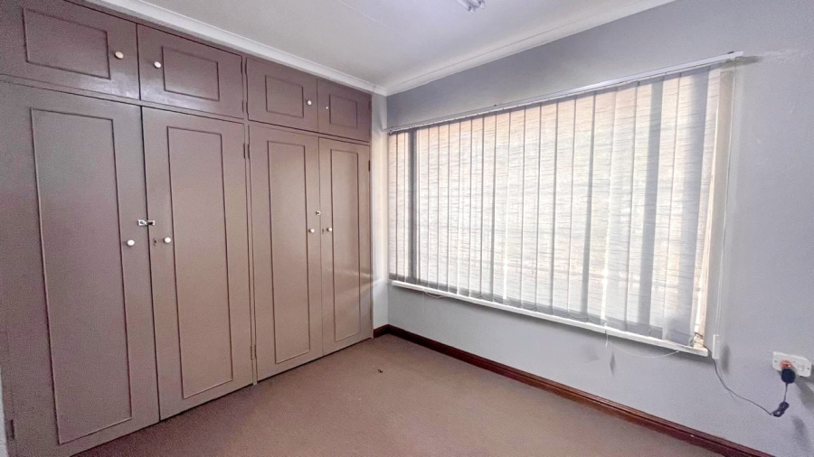 Commercial Property for Sale in Zesfontein A H Gauteng