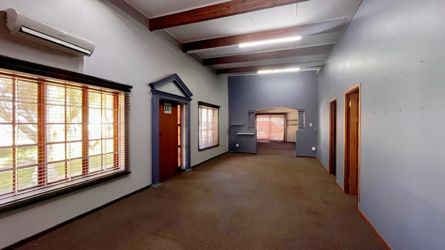Commercial Property for Sale in Zesfontein A H Gauteng
