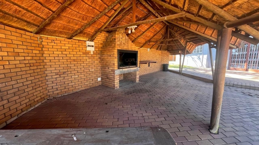 Commercial Property for Sale in Zesfontein A H Gauteng
