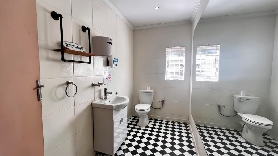 Commercial Property for Sale in Zesfontein A H Gauteng