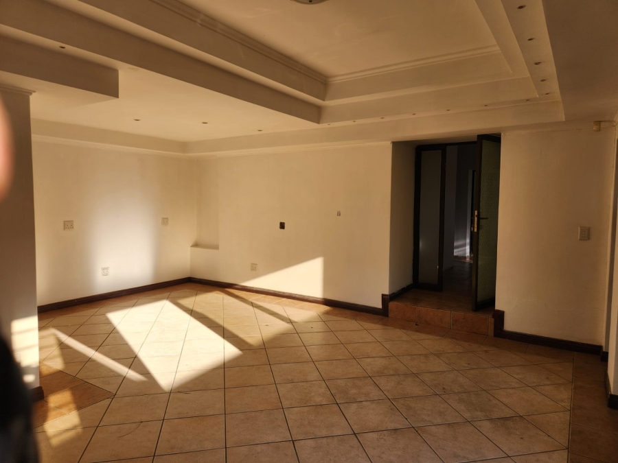 To Let commercial Property for Rent in Wilgeheuwel Gauteng