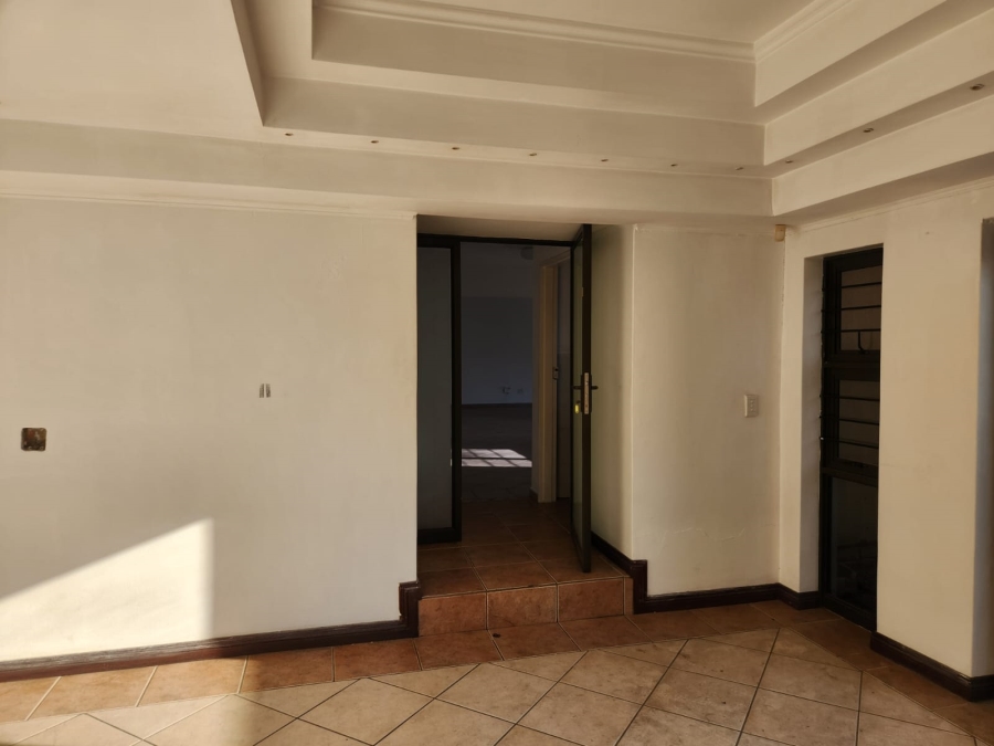 To Let commercial Property for Rent in Wilgeheuwel Gauteng