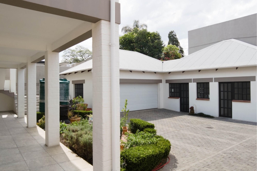 5 Bedroom Property for Sale in Kensington Gauteng