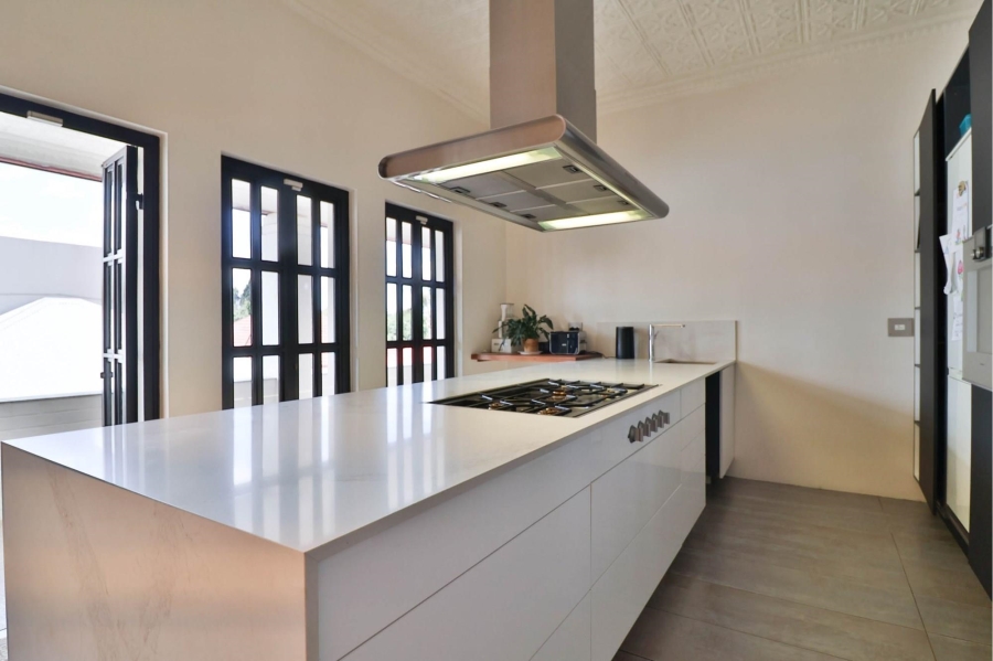 5 Bedroom Property for Sale in Kensington Gauteng