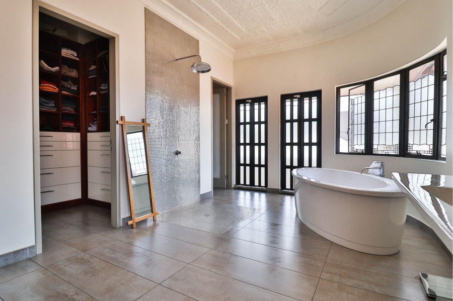 5 Bedroom Property for Sale in Kensington Gauteng