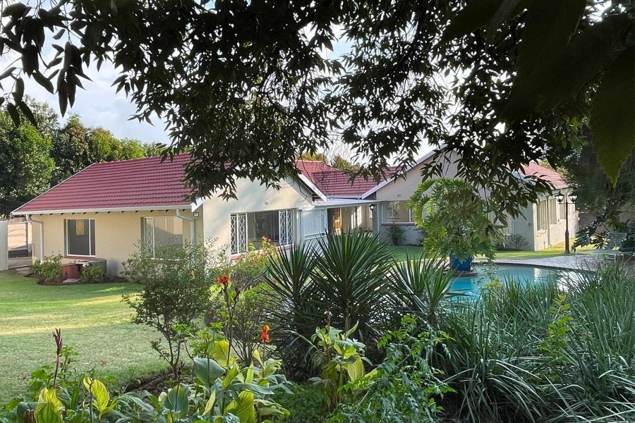 To Let 4 Bedroom Property for Rent in Rivonia Gauteng
