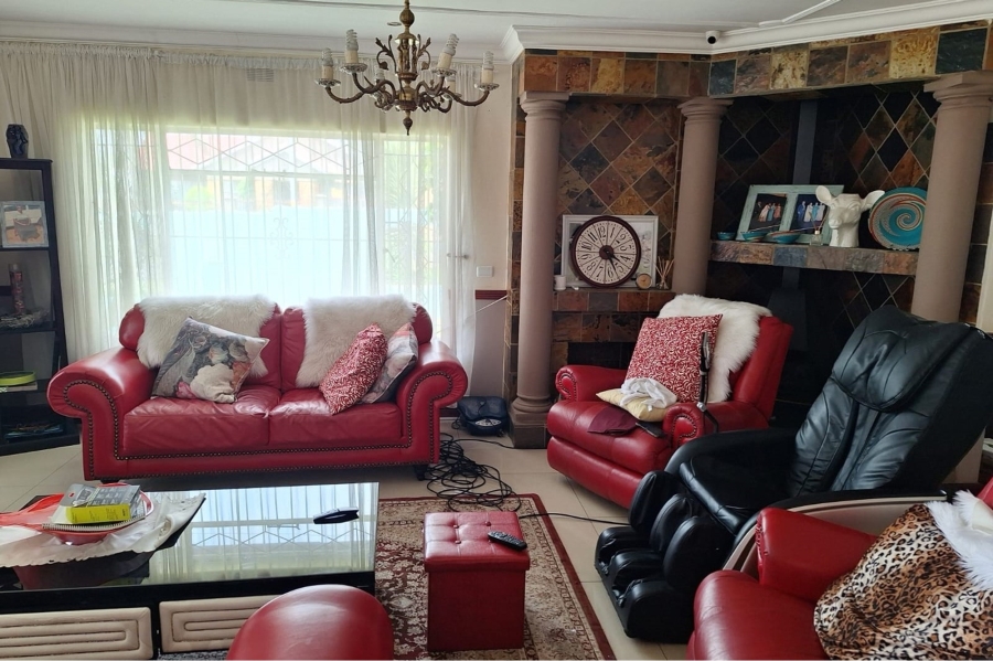 4 Bedroom Property for Sale in South Crest Gauteng