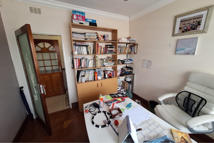 4 Bedroom Property for Sale in South Crest Gauteng