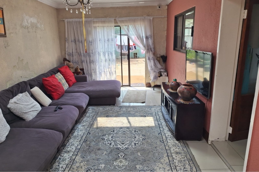 4 Bedroom Property for Sale in South Crest Gauteng