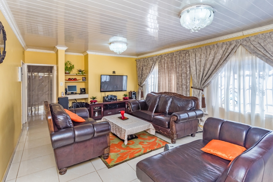 3 Bedroom Property for Sale in Protea North Gauteng