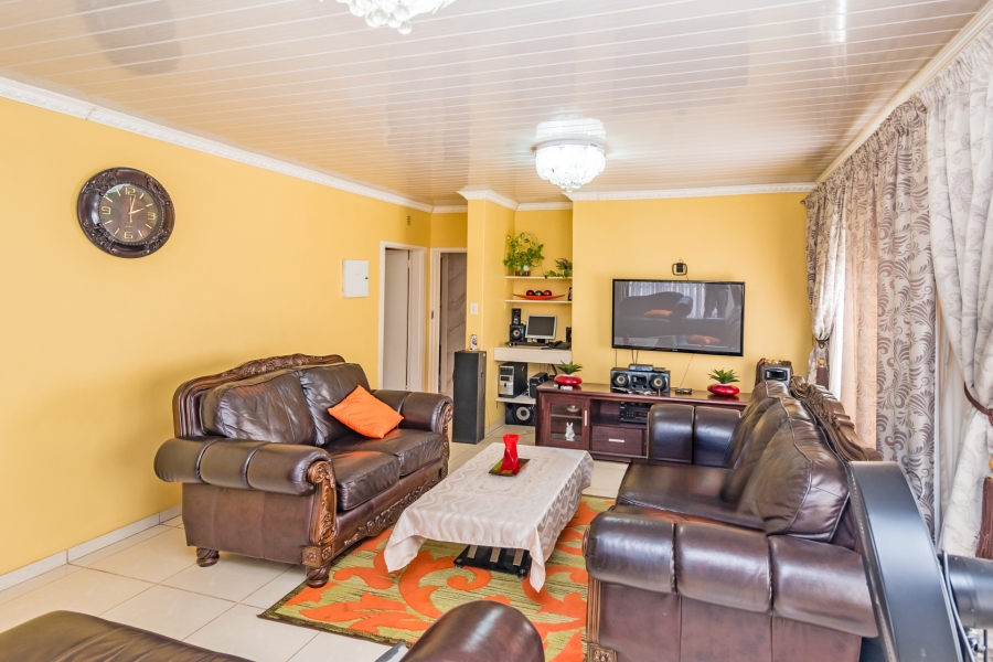 3 Bedroom Property for Sale in Protea North Gauteng