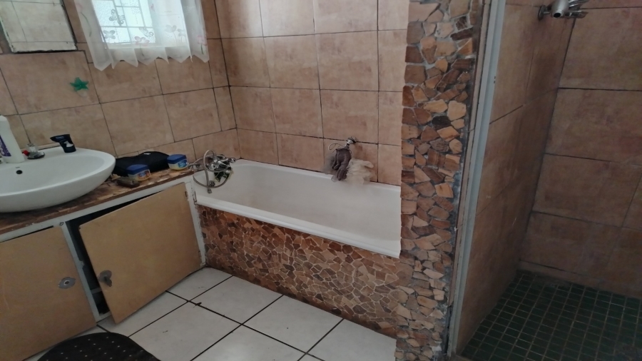 4 Bedroom Property for Sale in Vanderbijlpark CE 2 Gauteng