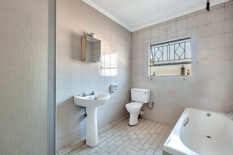 2 Bedroom Property for Sale in Windsor West Gauteng