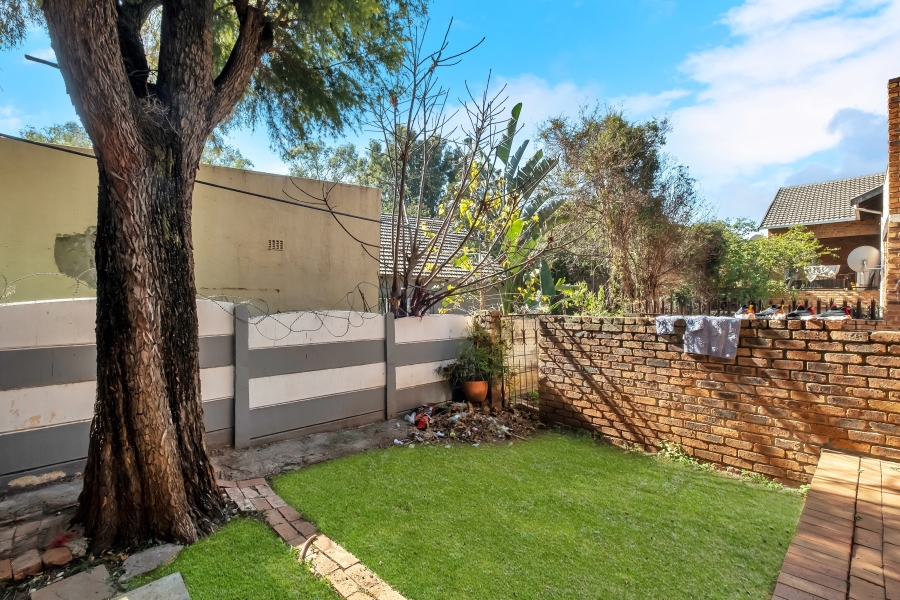 2 Bedroom Property for Sale in Windsor West Gauteng
