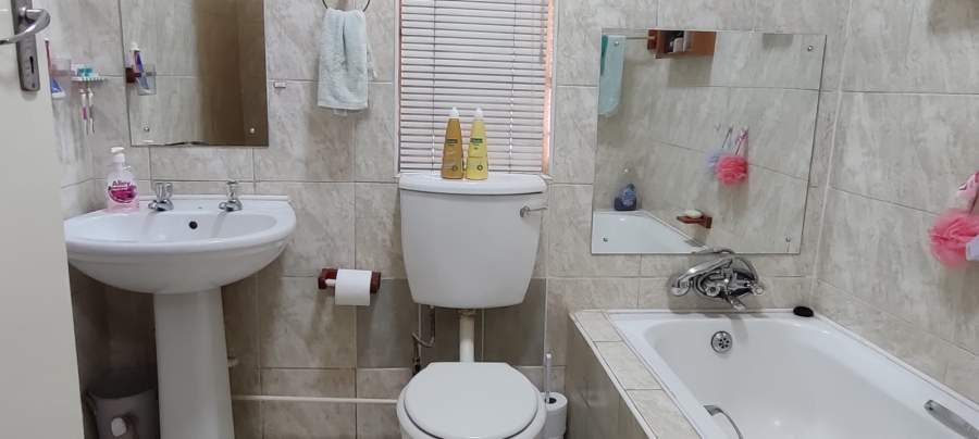 3 Bedroom Property for Sale in Randgate Gauteng