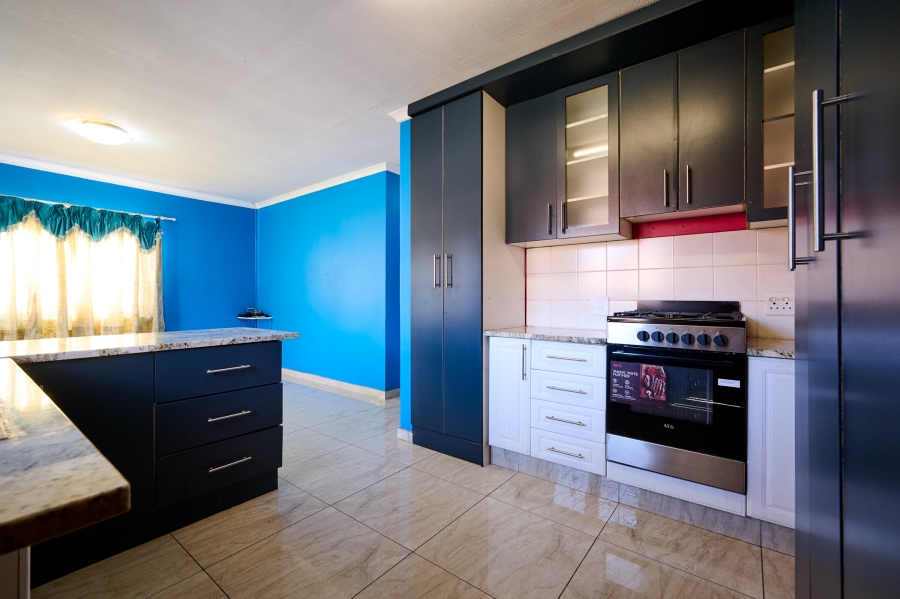 3 Bedroom Property for Sale in Noordwyk Gauteng