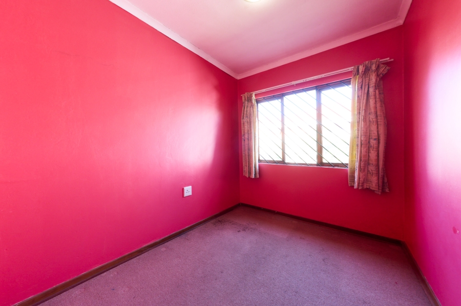 3 Bedroom Property for Sale in Noordwyk Gauteng