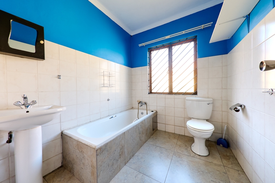 3 Bedroom Property for Sale in Noordwyk Gauteng