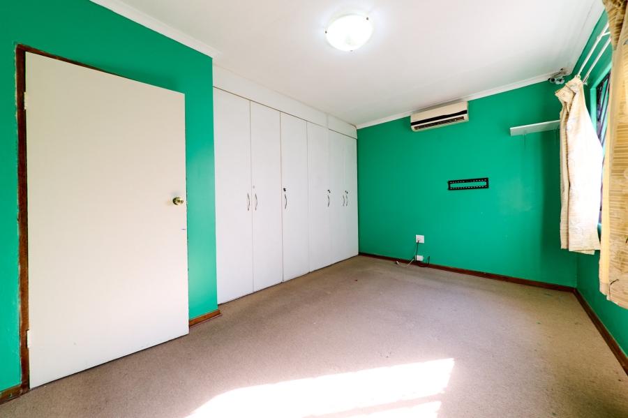 3 Bedroom Property for Sale in Noordwyk Gauteng