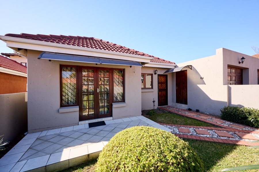 3 Bedroom Property for Sale in Noordwyk Gauteng