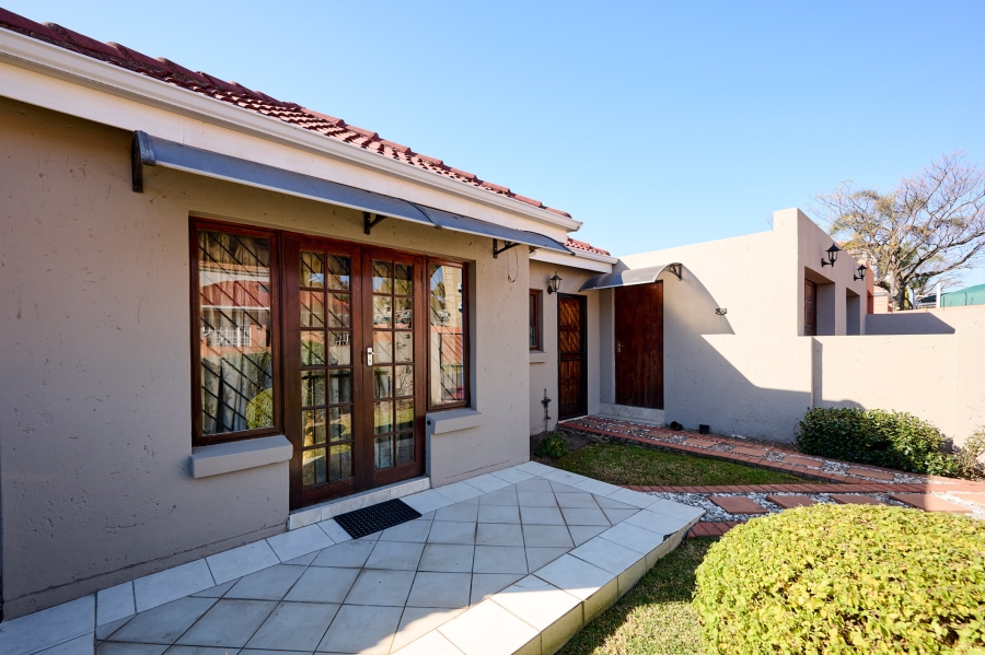 3 Bedroom Property for Sale in Noordwyk Gauteng