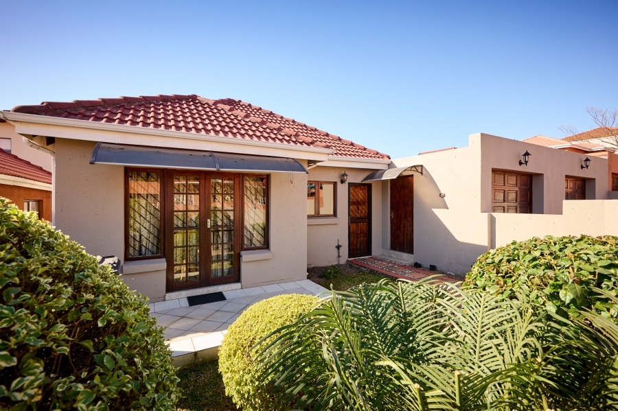 3 Bedroom Property for Sale in Noordwyk Gauteng