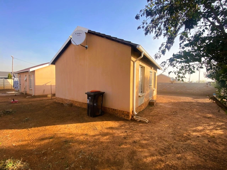 2 Bedroom Property for Sale in Savanna City Gauteng