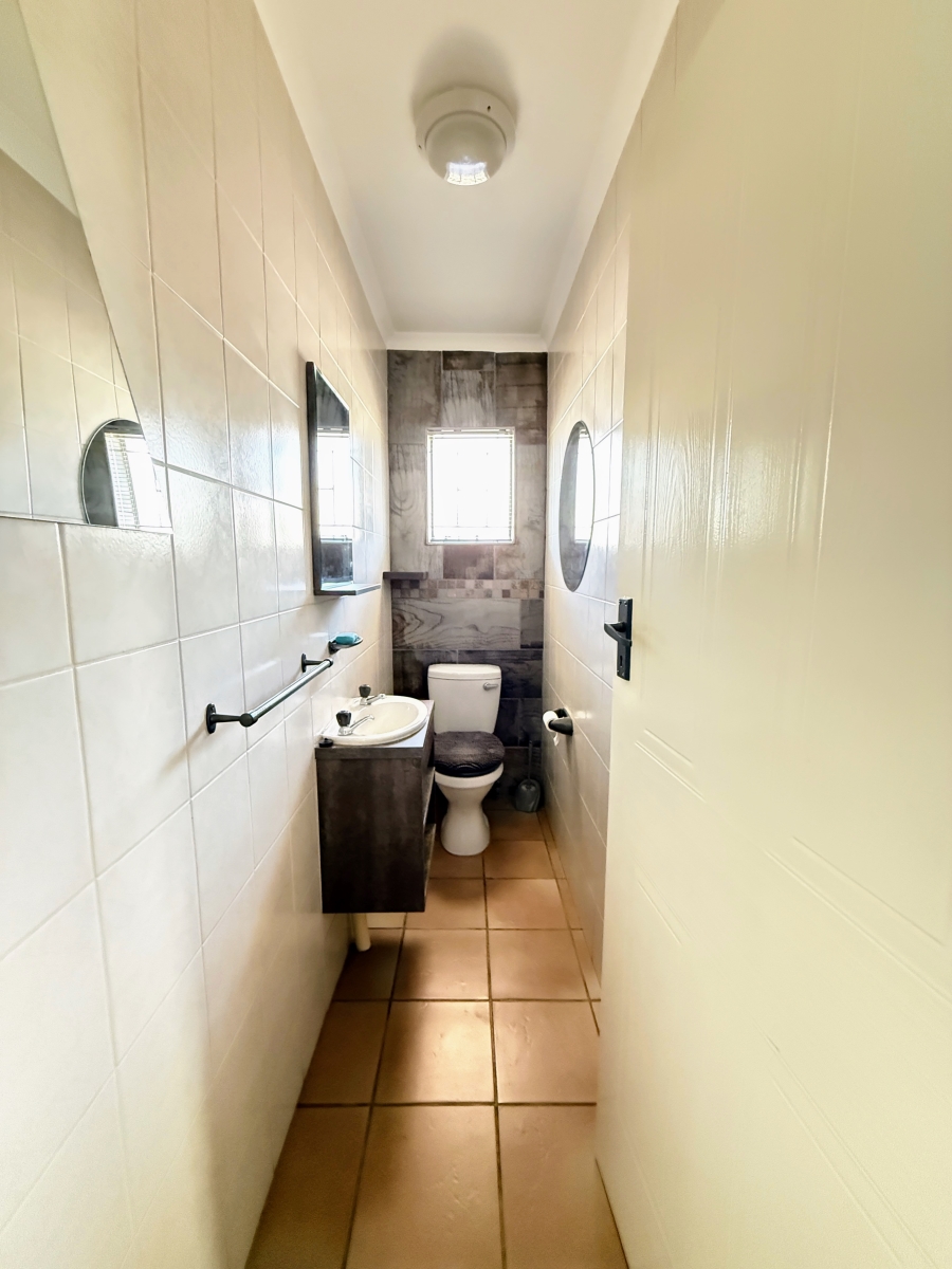 3 Bedroom Property for Sale in Ekklesia Gauteng
