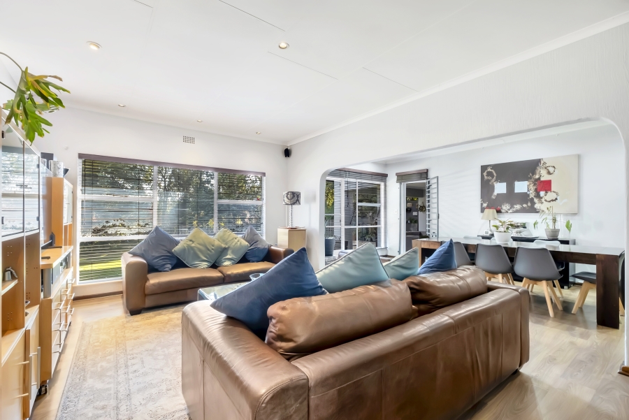 4 Bedroom Property for Sale in Gallo Manor Gauteng
