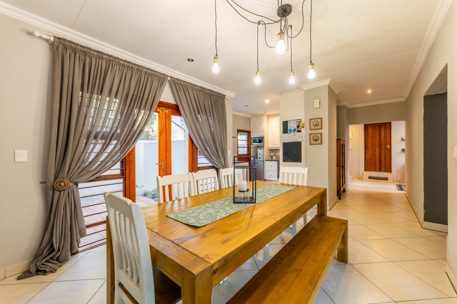 3 Bedroom Property for Sale in Lonehill Gauteng