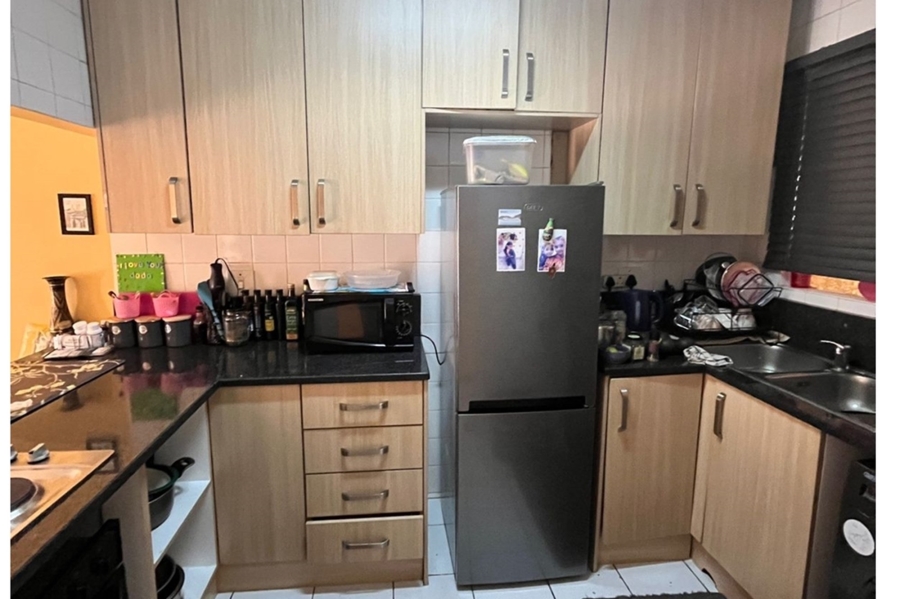 To Let 2 Bedroom Property for Rent in Buccleuch Gauteng