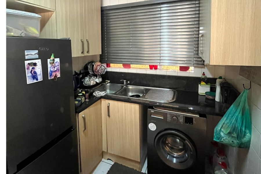 To Let 2 Bedroom Property for Rent in Buccleuch Gauteng