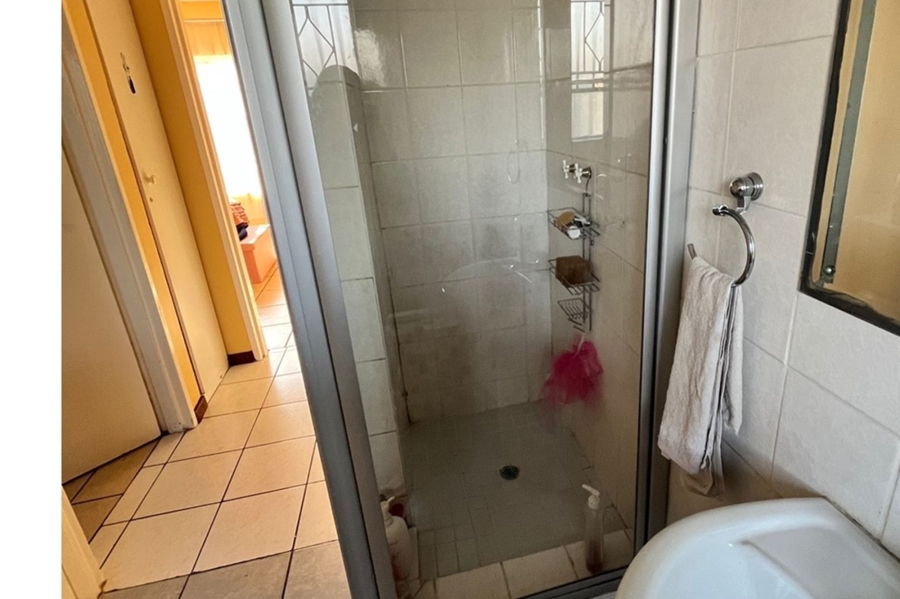To Let 2 Bedroom Property for Rent in Buccleuch Gauteng